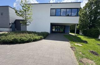 Gewerbeimmobilie kaufen in Ennigerloherstraße 12, 59269 Beckum, Modernes Ausbildungszentrum mit Erweiterungspotenzial