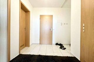 Wohnung kaufen in 63128 Dietzenbach, 8 % Nettorendite: Top sanierte2-Zimmer-Wohnung mit Balkonund Stellplatz in Dietzenbach