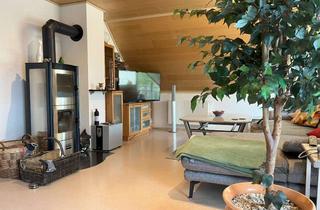 Wohnung kaufen in 97877 Wertheim, Hochwertige 3 Zimmer Dachgeschosswohnung mit Holzofen und Garten in Bettingen