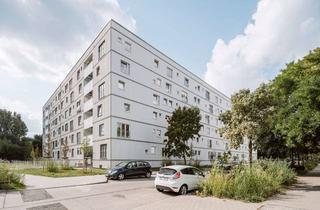 Sozialwohnungen mieten in Rüdickenstraße 33 B, 13053 Neu-Hohenschönhausen, mit Balkon, Anmietung mit WBS 160/180 - Duschbad!