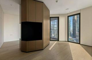 Lofts mieten in 60313 Innenstadt, Tower Life - City Loft im FOUR