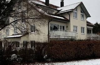 Wohnung mieten in 82008 Unterhaching, Lichtdurchflutete 4-Zimmer-Dachgeschosswohnung mit Studio und Dachterrasse