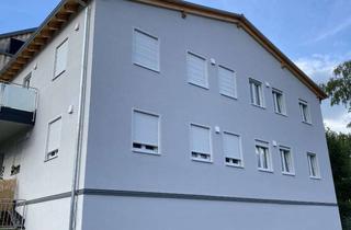 Wohnung mieten in Freyungerstraße 19, 94481 Grafenau, Moderne 3-Zimmer-Wohnung mit Terrasse & Garten in Grafenau