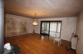 Haus kaufen in 84323 Massing, sanierungsbedürftiger Bungalow in schöner Siedlungslage - 747