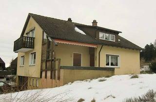 Mehrfamilienhaus kaufen in 78112 St. Georgen, Mehrfamilienhaus in schöner, sonniger Ortsrandlage mit Doppelgarage