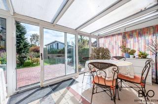 Einfamilienhaus kaufen in 24146 Elmschenhagen-Süd, Einfamilienhaus auf großem Grundstück im Kieler-Süden.