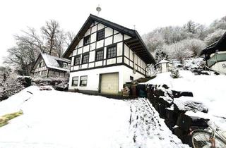 Einfamilienhaus kaufen in 51674 Wiehl, Wiehl - Zentral gelegenes Einfamilienhaus mit Einliegerwohnung