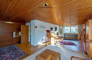 Haus kaufen in 72574 Bad Urach, Bad Urach - Riesiges Anwesen in fantastischer Lage! EFH mit ELW mit großem Garten, fantastischer Aussicht