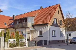 Einfamilienhaus kaufen in 76467 Bietigheim, Bietigheim - Vielseitiges 1-2-Familienhaus mit Hof, kleinem Garten und großer Doppelgarage