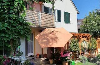 Haus kaufen in 74564 Crailsheim, Crailsheim - Stadtnah gelegenes 2-Familienhaus mit weiterem Wohnraum im DG | renovierungsbedürftig