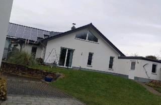 Haus kaufen in 45731 Waltrop, Waltrop - Winkelbungalow mit großem Grundstück Provisionsfrei