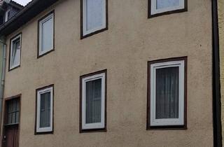 Haus kaufen in 98646 Hildburghausen, Hildburghausen - Wohnhaus in zentraler Lage Hildburghausen