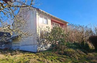 Haus kaufen in 86399 Bobingen, Bobingen - Grundstück mit Altbestand-ideal für Neubau oder Sanierung