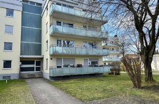 Wohnung kaufen in Narzissenstraße, 82178 Puchheim, Renovierungsbedürftige 3-Zimmer-Erdgeschosswohnung mit Potenzial in ruhiger Lage von Puchheim