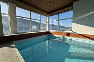 Wohnung kaufen in 72458 Albstadt, Sofort bezugsbereit! *TOP gepflegte 3-Zimmer-Wohnung in zentraler Lage mit Aufzug und Pool*