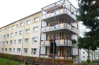 Wohnung mieten in Dr.-Otto-Nuschke-Straße 21, 07937 Zeulenroda-Triebes, 3-Raum-Wohnung in Zeulenroda-West