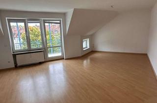 Wohnung mieten in Langer Weg 50, 93055 Burgweinting-Harting, Großzügige 4-Zimmer-Wohnung mit Balkon und TG-Stellplatz