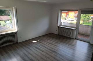 Wohnung mieten in 95233 Helmbrechts, Renovierte 2-Zimmerwohnung mit Balkon und Einbauküche