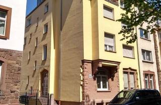 Wohnung mieten in 76185 Mühlburg, 2-Zimmer-Dachgeschosswohnung mit EBK in der Weststadt