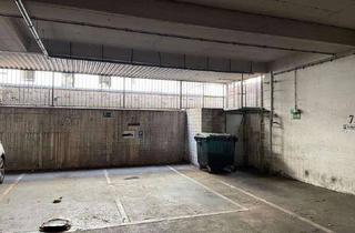 Garagen mieten in Schloßstraße 20-22, 63065 Offenbach, Großer Stellplatz direkt am Marktplatz in geschlossener überdachter Sammelgaragr