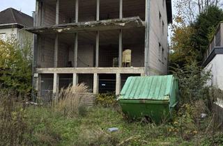 Haus kaufen in Schönenborner Weg, 51789 Lindlar, Großzügiges Grundstück, in guter Lage mit Rohbau zu verkaufen