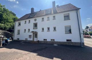 Haus kaufen in 67742 Lauterecken, TOP-GELEGENHEIT: 6-Familienhaus als Kapitalanlage oder Generationenhaus in Lauterecken zu verkaufen.