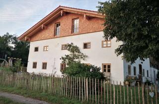 Bauernhaus kaufen in 83547 Babensham, **Ökologisch saniertes historisches Bauernhaus mit Wald **
