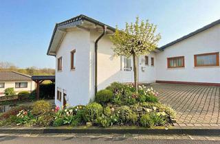 Haus mieten in 53819 Neunkirchen-Seelscheid, MANNELLA *Einfamilienhaus mit 2 Schlafzimmern* herrliche Aussicht und ruhige Lage unweit des Zentru