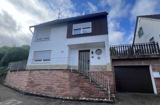 Anlageobjekt in 67742 Lauterecken, Top-Gelegenheit! Einfamilienhaus mit großem Grundstück in Lauterecken zu verkaufen