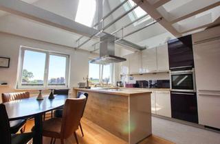 Wohnung kaufen in 22763 Ottensen, DREAMHOUSE Immobilien: Attraktiver Dachgeschossausbau mit großzügigem Grundriss