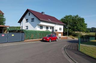 Haus kaufen in Pappelstrasse 24, 35321 Laubach, Zweifamilienhaus mit Einliegerwohnung in Feldrandlage, mit Weitblick zu Hoherodskopf und Feldberg