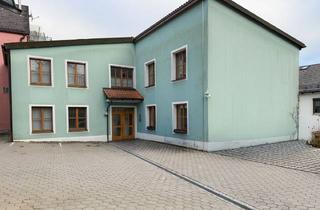 Büro zu mieten in 92676 Eschenbach, Büro- / Praxisfläche mit 174 m² in ruhiger Lage am Stadtberg in Eschenbach zu vermieten!