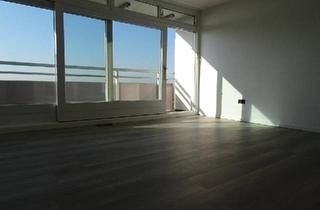 Wohnung kaufen in 22609 Hamburg, Hamburg - Attraktive Wohnung mit Weitblick direkt am EEZ, Provisionsfrei