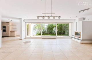 Haus kaufen in 71111 Waldenbuch, Waldenbuch - Vielseitig wohnen: modernisierter Bungalow mit Sauna, Kamin, Terrasse & Einlieger-Gewerbeoption