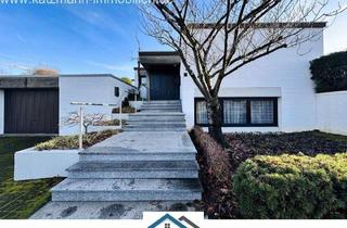 Einfamilienhaus kaufen in 50374 Erftstadt, Erftstadt - Exklusives Wohnerlebnis - Außergewöhnlicher Architektenbungalow in Top-Lage