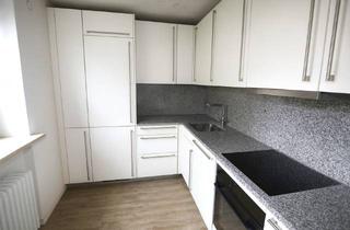 Wohnung kaufen in 83607 Holzkirchen, Modernisierte EG-Wohnung inklusive Terrasse, Einbauküche & Außenstellplatz