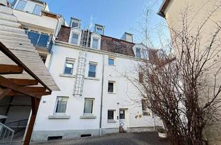 Wohnung kaufen in 90513 Zirndorf, 2-Zimmer Dachgeschosswohnung zentrumsnah in Zirndorf