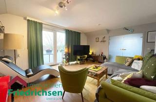Wohnung kaufen in 25899 Niebüll, Zentral & charmant: 3-Zimmer-Wohnung mit Südbalkon in Niebüll
