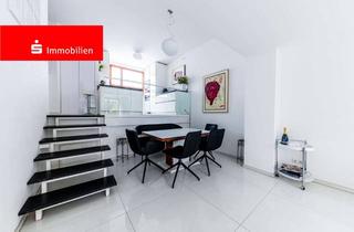 Wohnung kaufen in 61449 Steinbach, Steinbach: Moderne Maisonettewohnung mit eigenem Eingang und Stellplatz