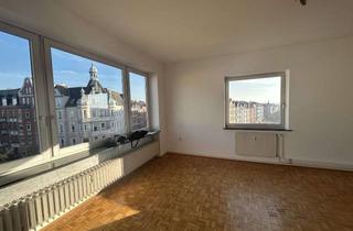 Wohnung mieten in Eckernförder Straße 51, 24116 Schreventeich, Freier Blick bis zum Park, 3 Zi, große Küche, ruhiger Garten - keine WG