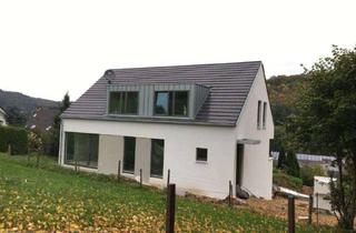 Wohnung mieten in Lauscherstraße, 51491 Overath, Schöne, geräumige zwei Zimmer Wohnung in Rheinisch-Bergischer Kreis, Overath