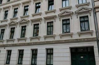 Wohnung mieten in Roßbachstraße 12, 04315 Volkmarsdorf, Charmante 2-Zimmer-Altbauwohnung in Leipzig