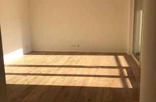 Wohnung mieten in Schönbeinstraße 18, 72555 Metzingen, Neuwertige Wohnung mit zweieinhalb Zimmern sowie Balkon und EBK in Metzingen