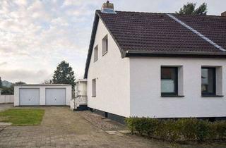 Doppelhaushälfte kaufen in 21079 Heimfeld, Charmante, großzügige Doppelhaushälfte mit großem Naturgarten...