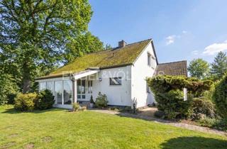 Einfamilienhaus kaufen in 22955 Hoisdorf, Gemütliches Einfamilienhaus mit großem Grundstück in Feldrandlage