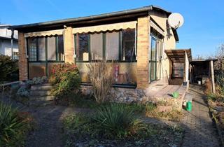 Haus kaufen in 15890 Eisenhüttenstadt, Schöner Erholungsbungalow (massiv) auf sicherem Pachtland!