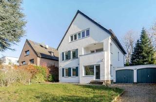 Haus mieten in 40474 Stockum, Stockum: Repräsentatives, freistehendes Stadthaus mit Garten und zwei Garagen