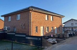 Haus mieten in Narzissenweg 17, 32457 Porta Westfalica, Doppelhaushälfte Neubau - Hausberge Tielosen - März 2026