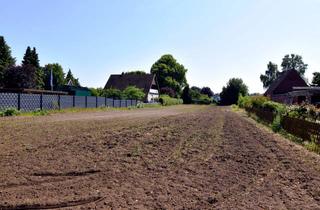 Grundstück zu kaufen in 25436 Uetersen, Sonniges Baugrundstück für 3 Doppelhäuser zu verkaufen