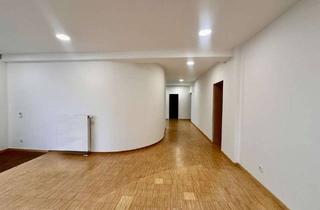 Büro zu mieten in 76855 Annweiler, Großzügige, lichtreiche Praxis- und Büroflächen mit repräsentativem Charakter.